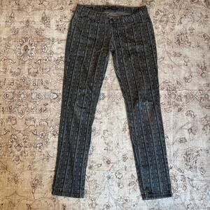 Levi’s 524 Too Superlow Skinny Gray Aztec Tribal Jeans Juniors 9 W29 x L32 EUC